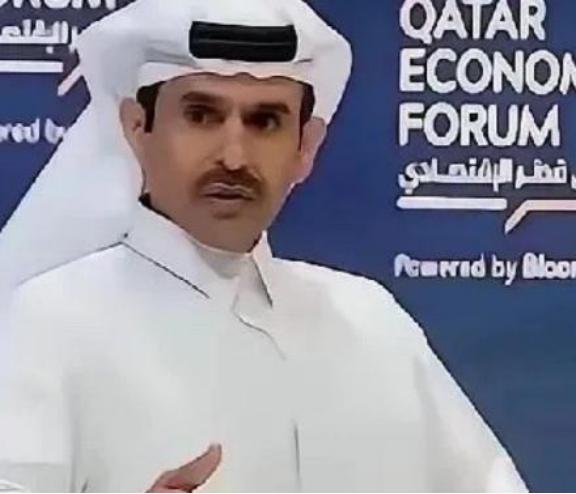 卡塔尔正式宣布暂停跟中国的合同，而且短时间内不会恢复，也就是说现在卡塔尔不给中国