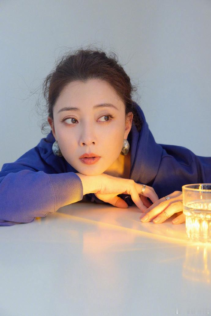 网传《花少8》阵容已定，吴君如、殷桃、林依晨、周冬雨、芒果小妹（待定）、邓为、王