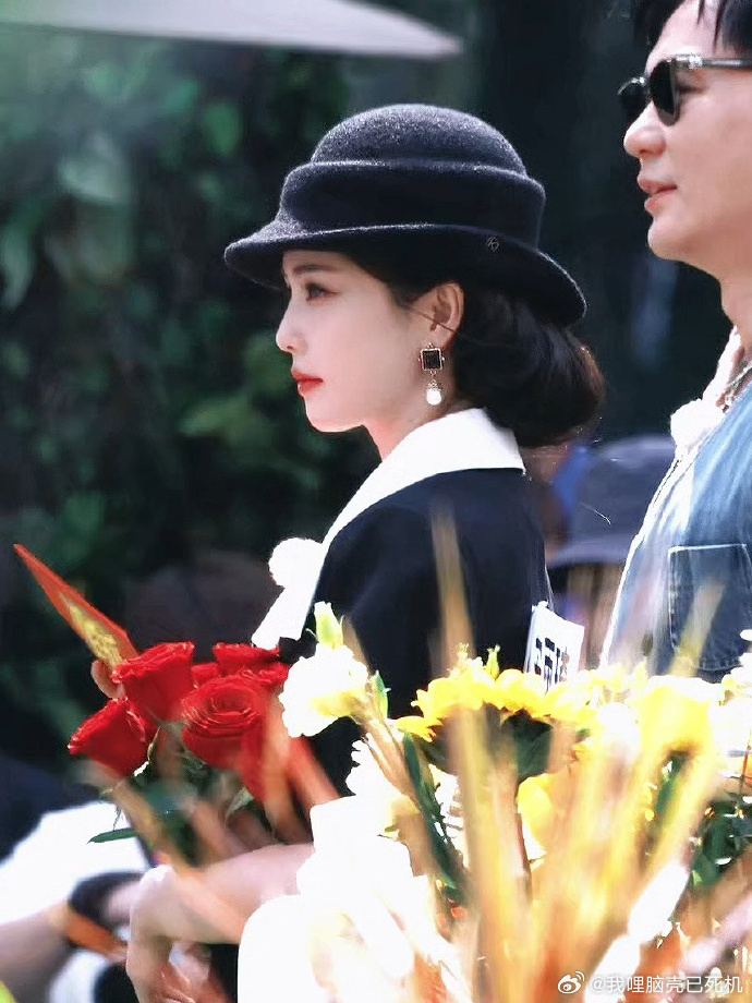 白鹿留洋大小姐定妆live白鹿奔跑吧14首次营业 白鹿奔跑吧14首次营业，白鹿留