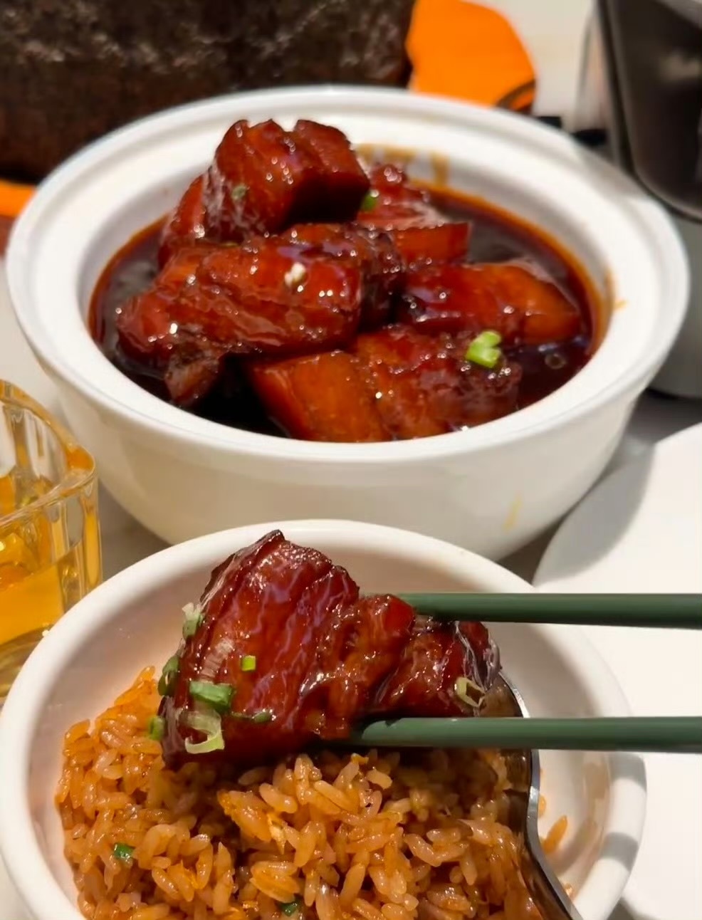红烧肉最伟大的吃法出现了 看百厨大战直接刷新对红烧肉的认知😂烟熏酸菜红烧肉真的