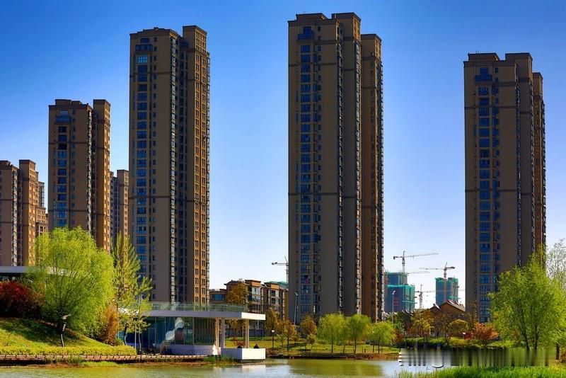 房地产税出来的节奏似乎变快了。
今年第一季度连上海的收入都不够看了，全国各地都比