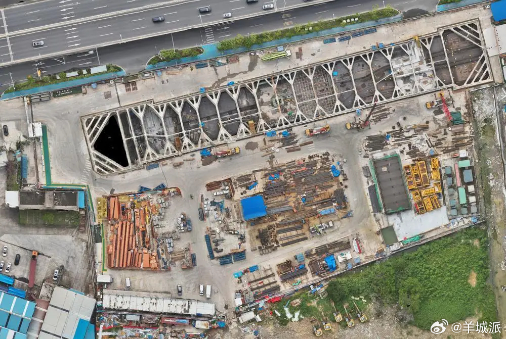 【多条在建线路进度更新！广州地铁八号线北延段新增两座车站封顶 】近日，广州地铁八