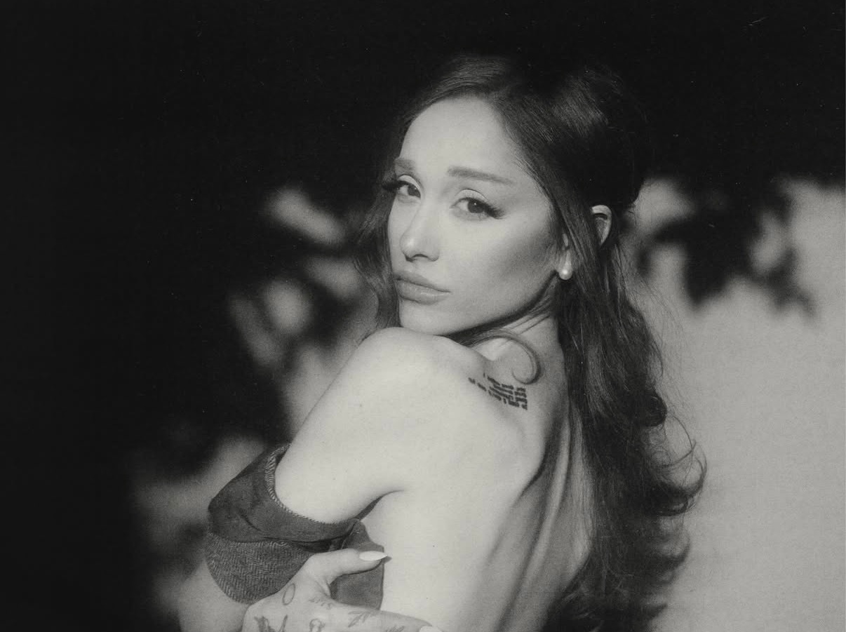 “cause i barely tried”Ari疑似更新新歌歌词和一枚美图写真