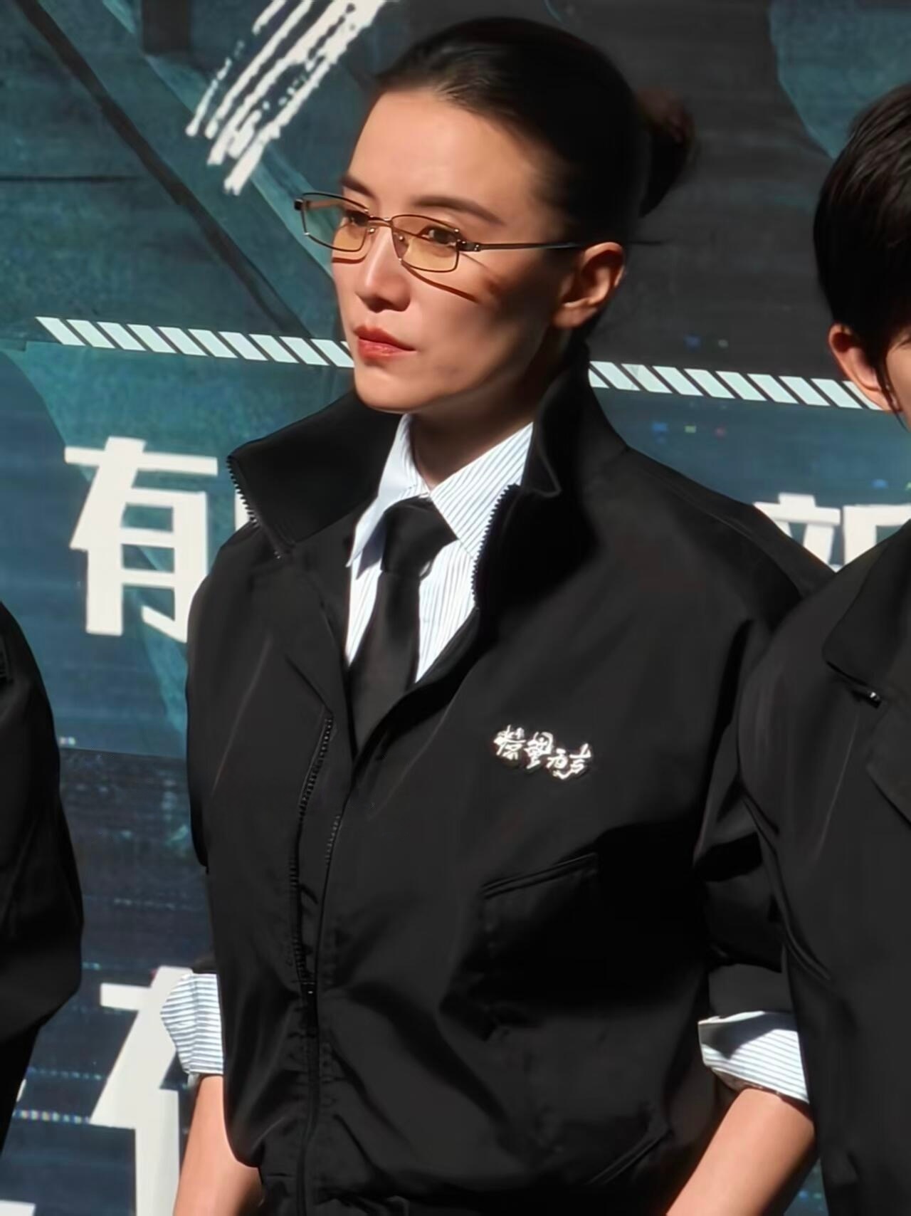 宋佳今天是体制内妈咪 惊蛰无声路演 好A好帅喔😘宋佳惊蛰无声