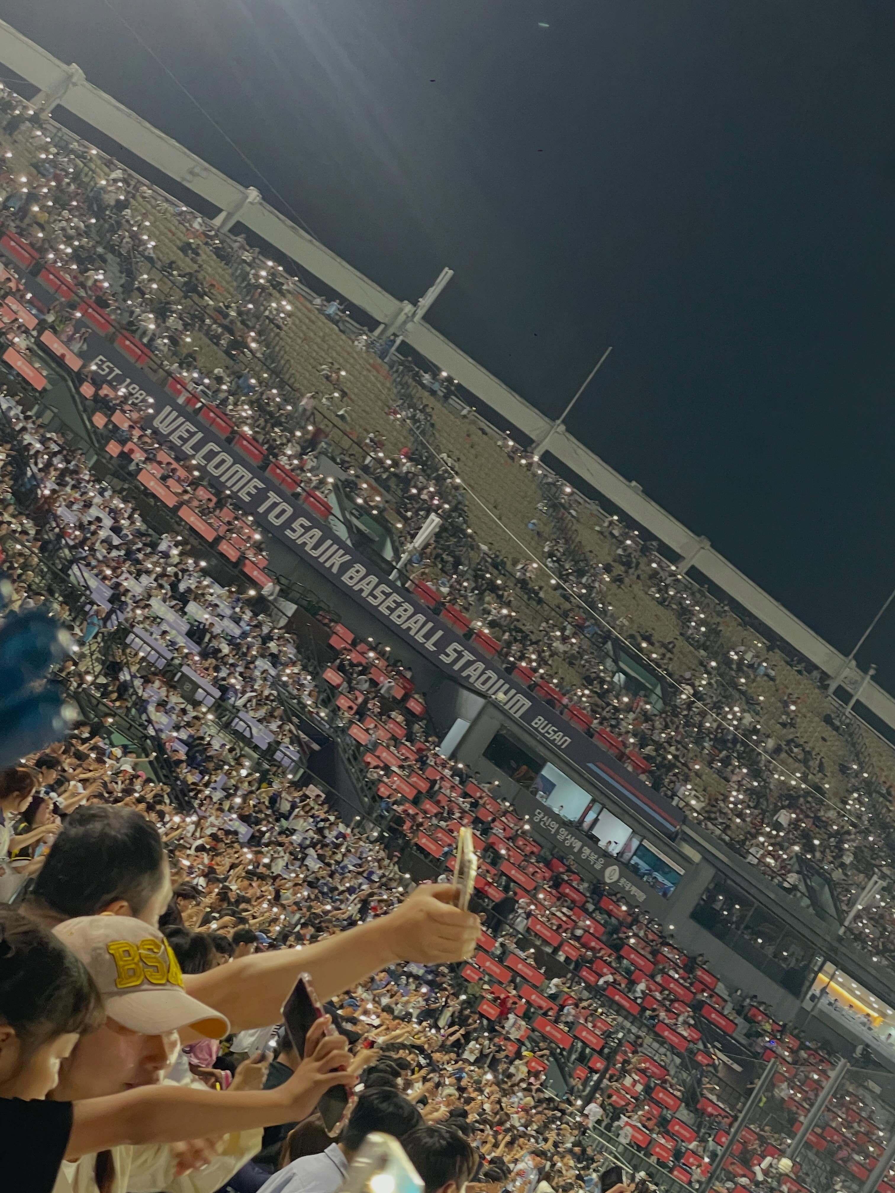 男人们的恋爱 宣煜ins更新：釜山呀呼~！ 