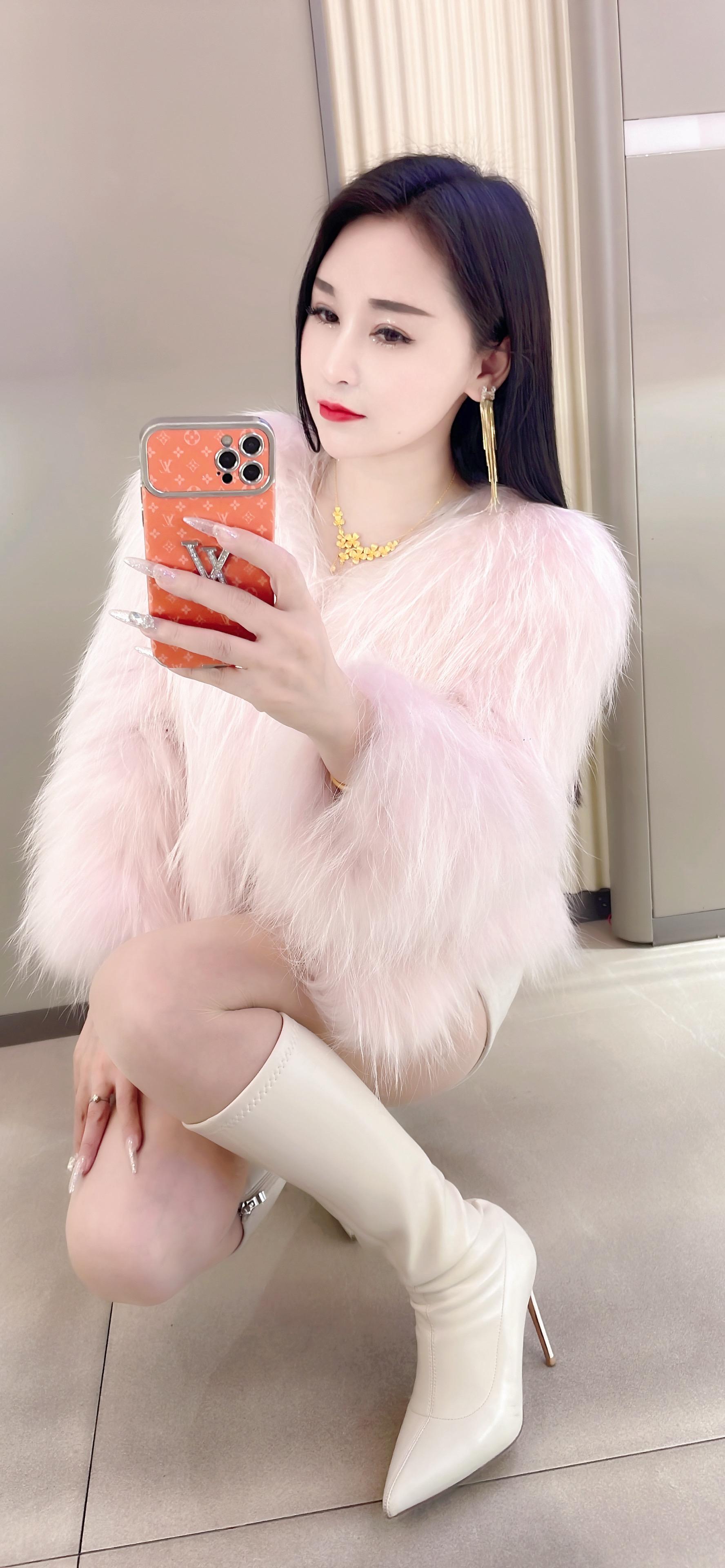 昨天再不好也成为过去，明天继续努力，买自己没有的，拼自己想要的，加油女强人😂