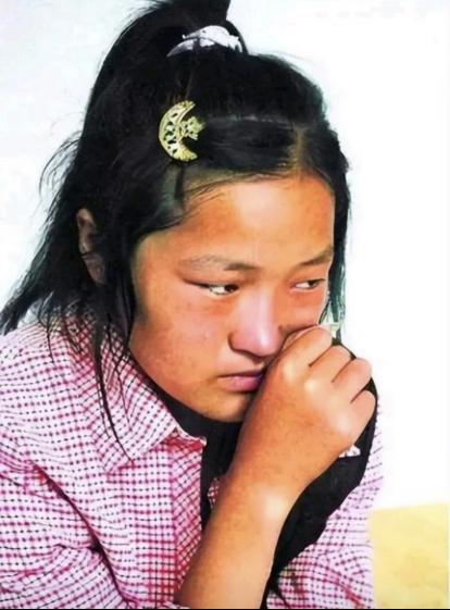 18年前，一名来自河南的高考考生蒋多多公然在考场上违反规定，义愤填膺写下8000