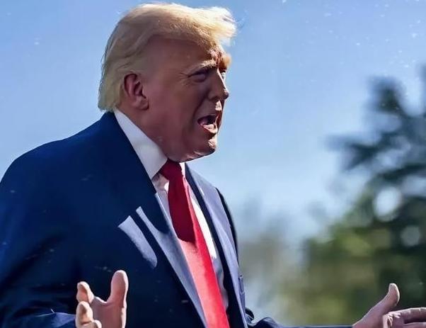 恍然大悟！特朗普的中东骗局被戳穿，炸伊朗、逼谈判全是演戏，真正目标藏不住了

最