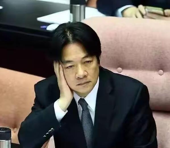 就在刚刚，

瑙鲁干了一件让赖清德当局跳脚骂街的事，他们正式发布了一份全国性行政