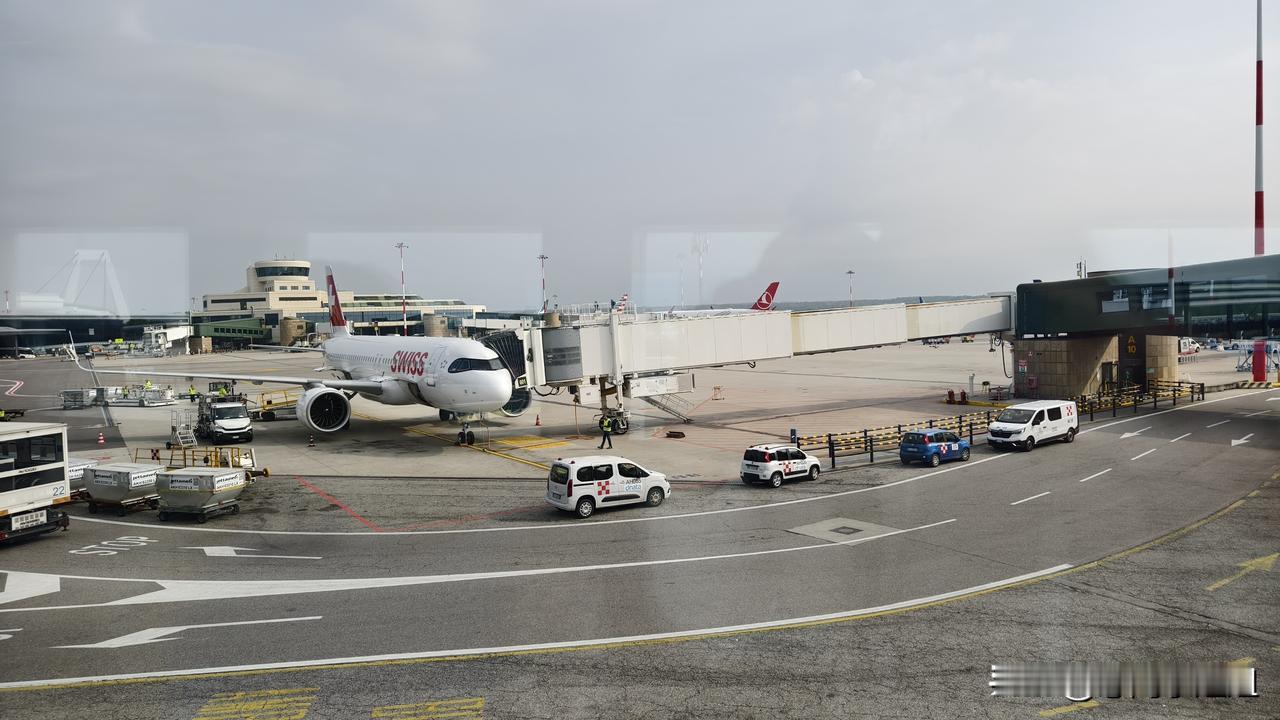 这次欧洲之行结束了。
今天早上从苏黎世出发，来到米兰，将从米兰乘机回国。
米兰机