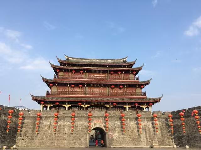 前些时日，潮汕少妇给我发来消息。她提及女儿过几日便放暑假了，打算带女儿回潮汕老家