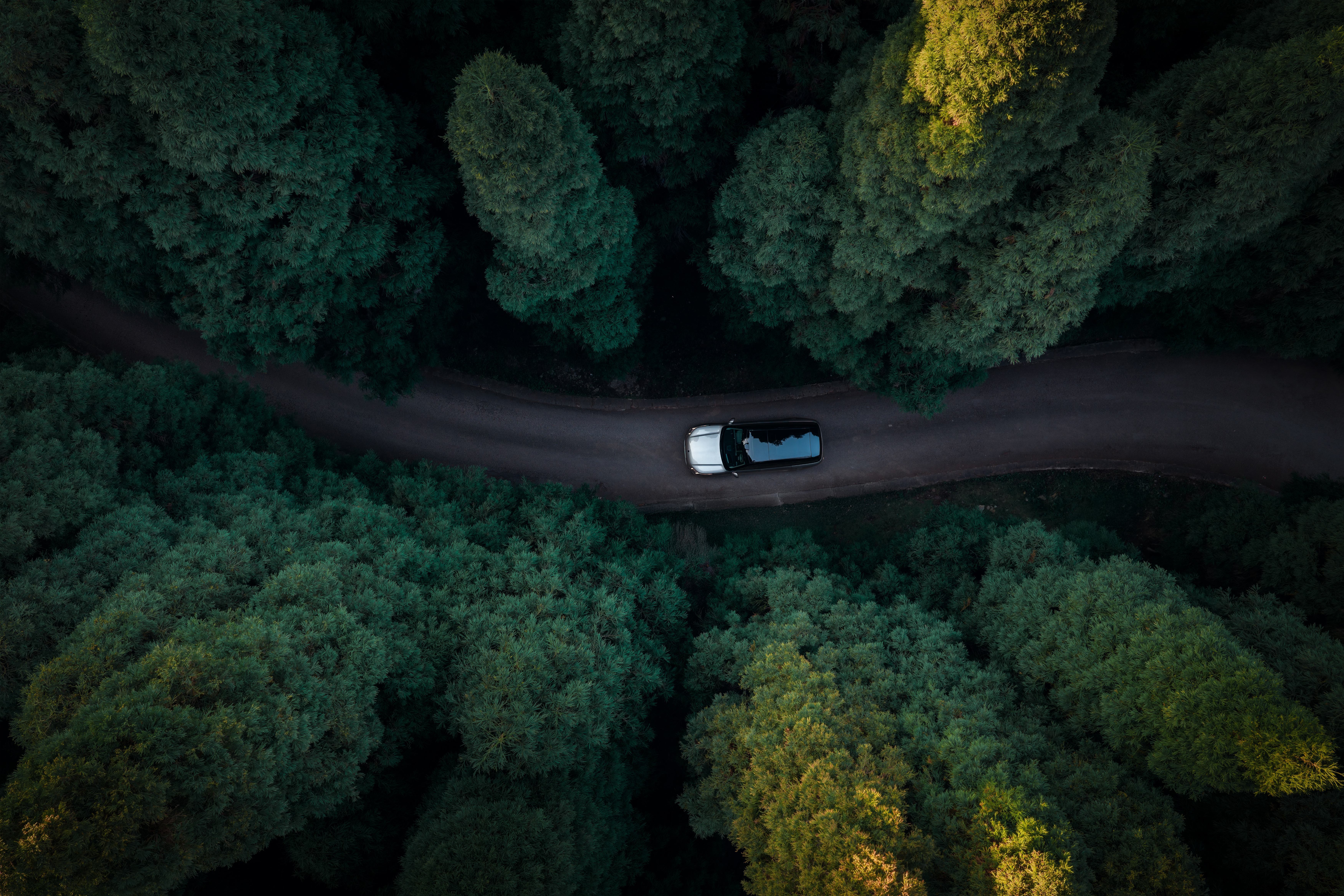 当领克 900 带着哈曼卡顿 31 扬扎进贵州侗寨的那一刻，拉开了一场非遗文化与