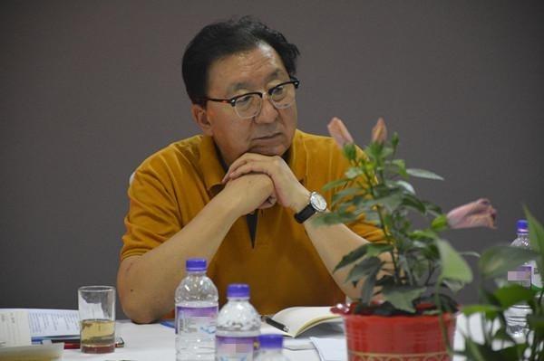 【国乒重视世乒赛，三位主教练因此而下课】国乒对世乒赛，尤其团体，极度重视，历史上