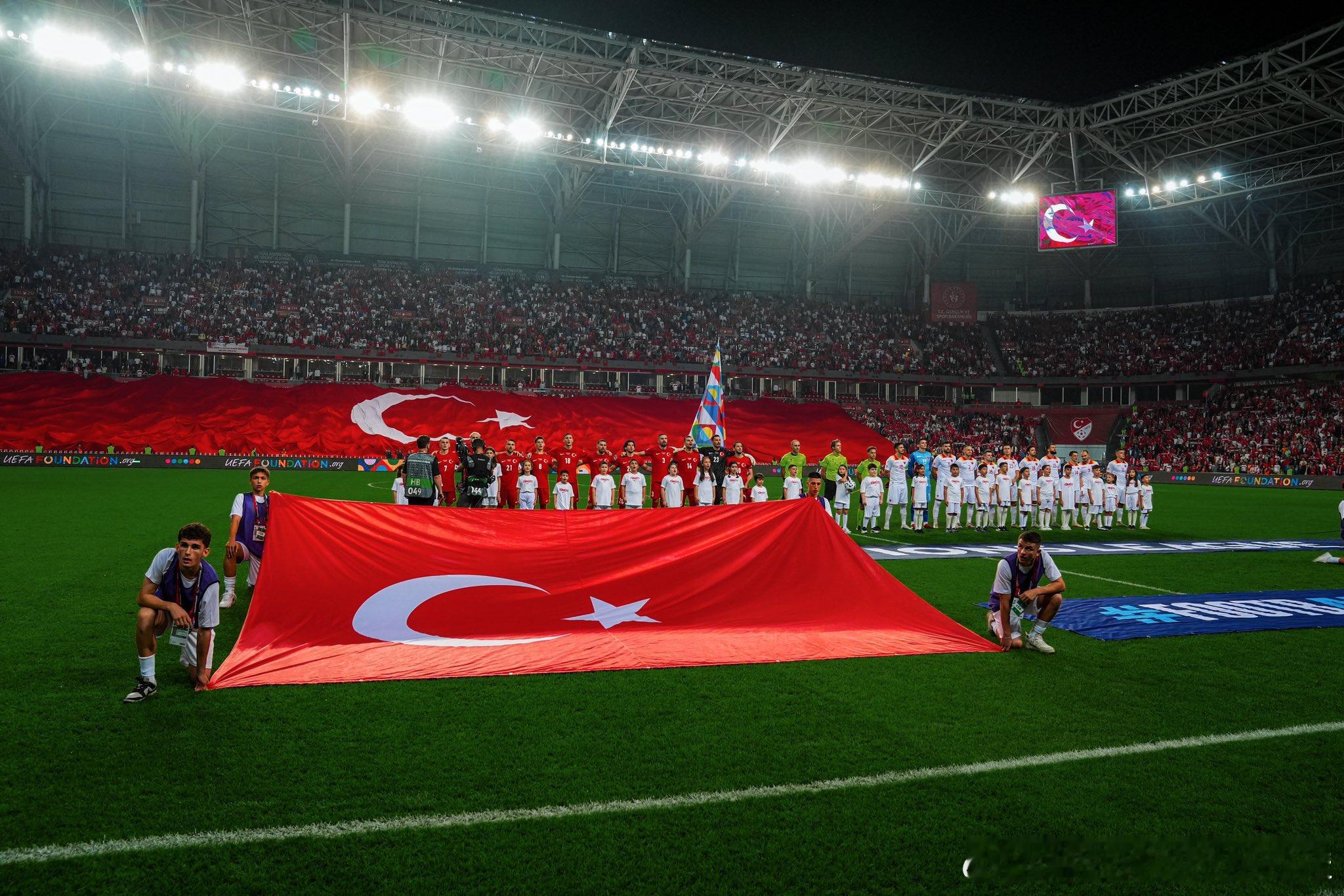 居莱尔: Teşekkürler Samsun, yine muhteşemdi
