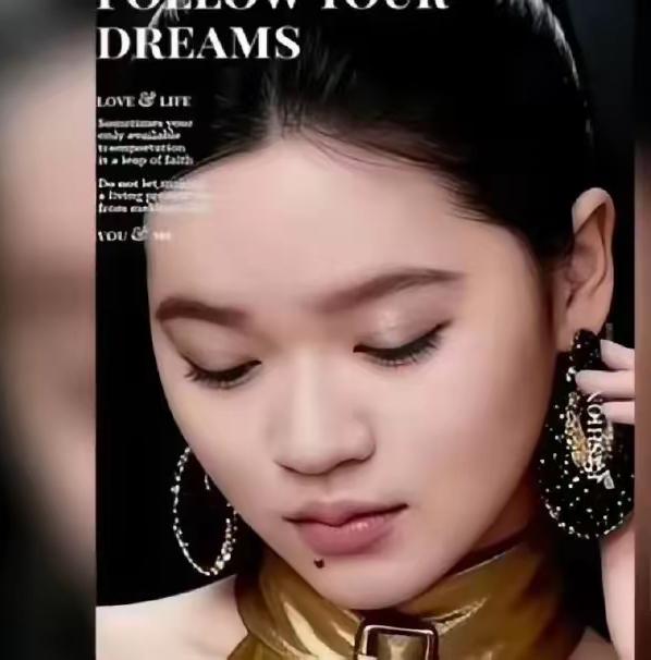 不得不说，这次
给全妹化妆的化妆师实力杠杠的！
把全妹打扮得太精致了，漂亮！