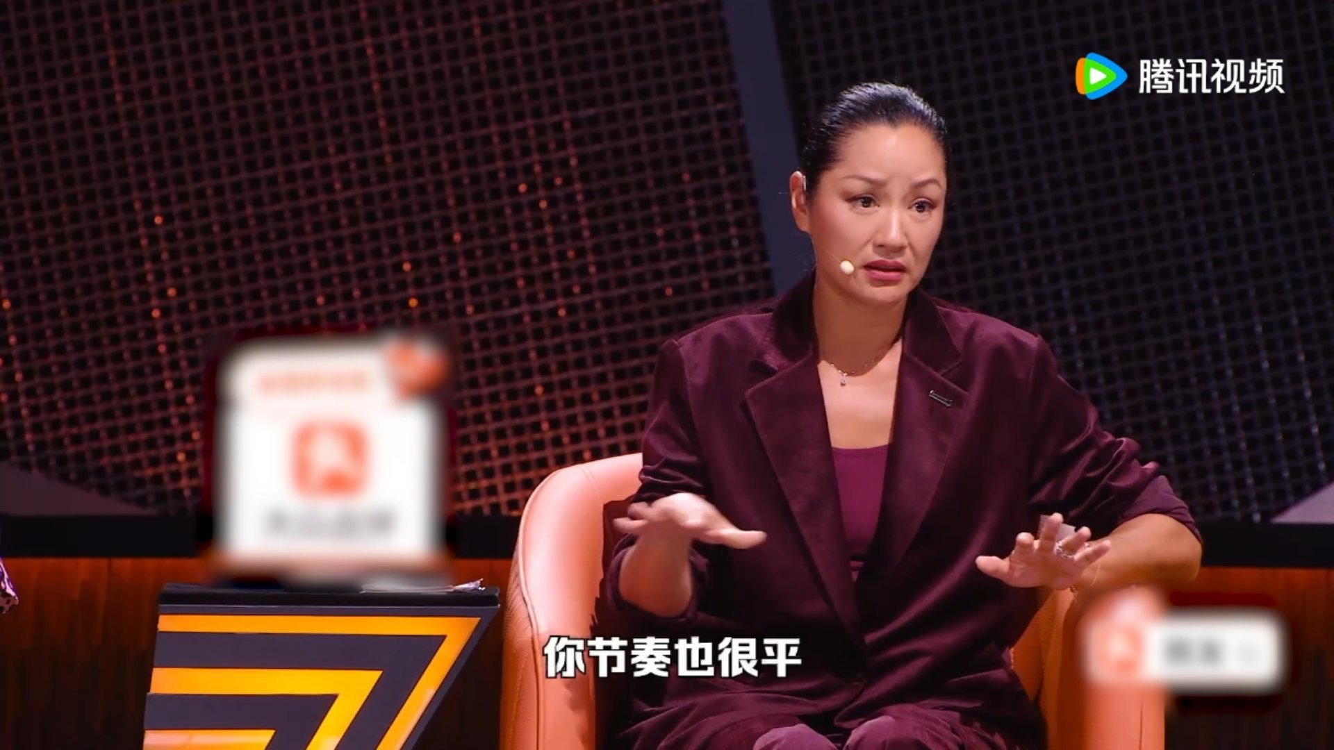 瞿颖锐评受害者联盟还在加码脱口秀和Ta的朋友们受害者联盟不断新增成员，瞿颖直白又