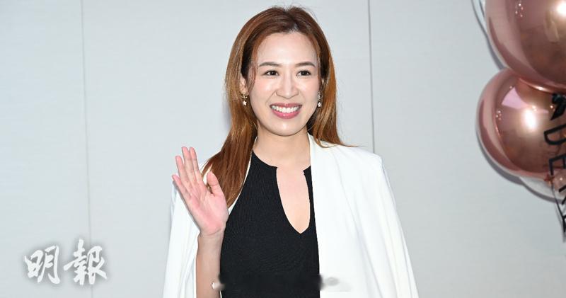 明报：岑杏贤未决定再追B 专注家庭兼辅导工作 暂不重返TVB岑杏贤今晚（25日）