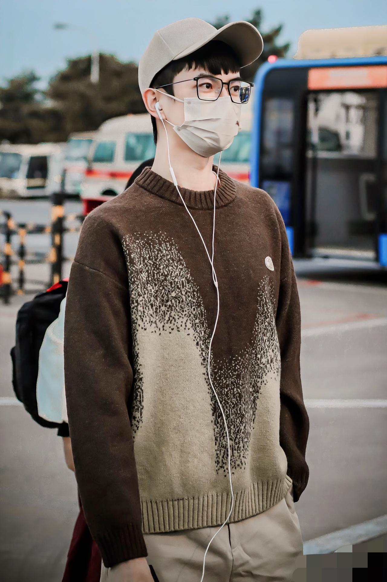 你们认为哪个男明星最有魅力你们说他最有魅力