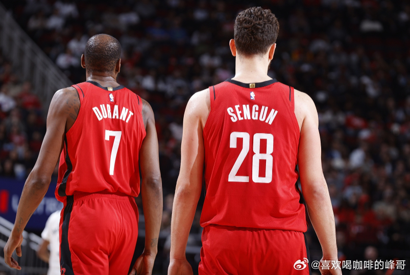 NBA常规赛，火箭120-145不敌马刺。赛后，火记Chris A. White