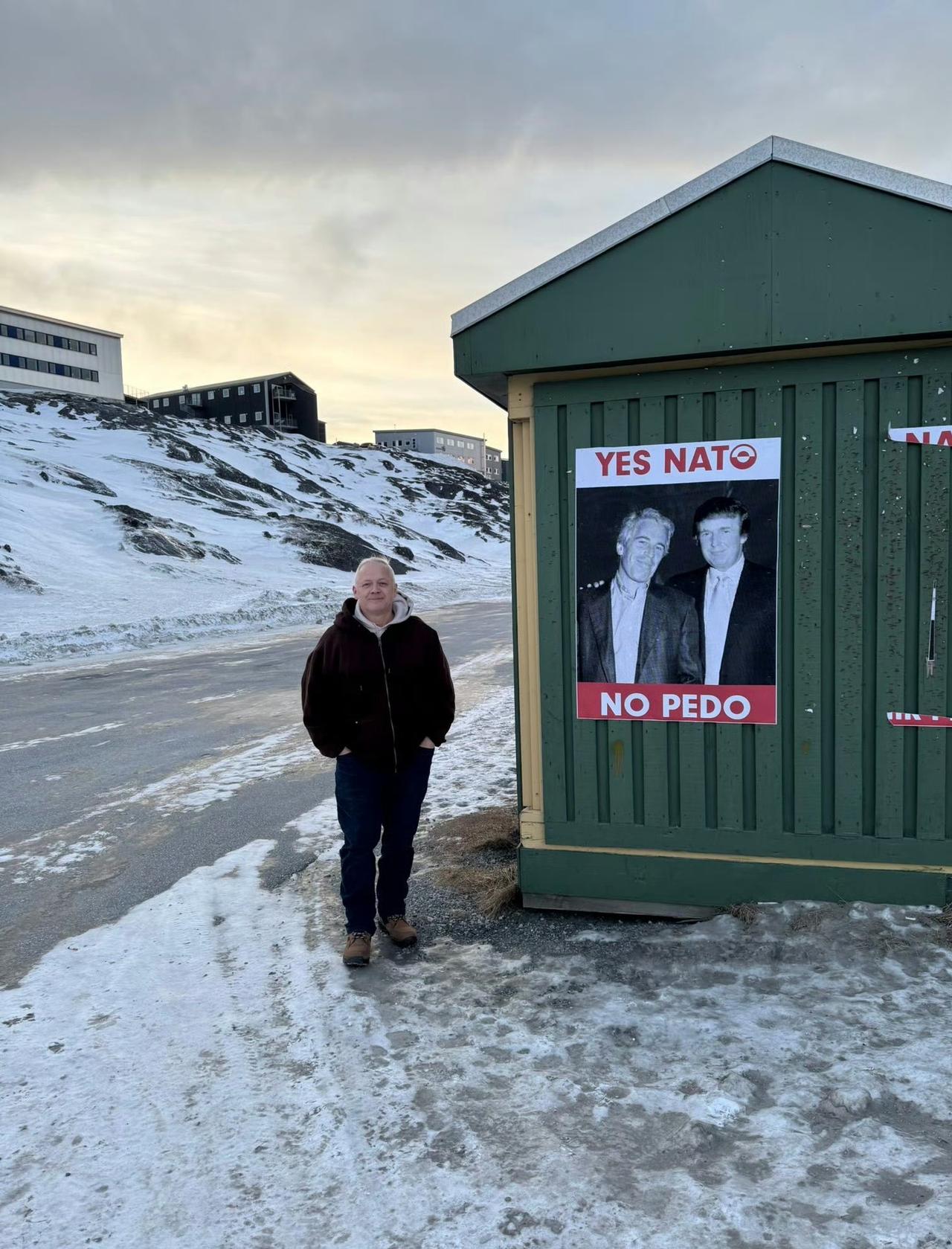 格陵兰岛做好战斗准备，敌人来了有3.7万支步枪，全民皆兵！恋童癖者！！！加拿大记