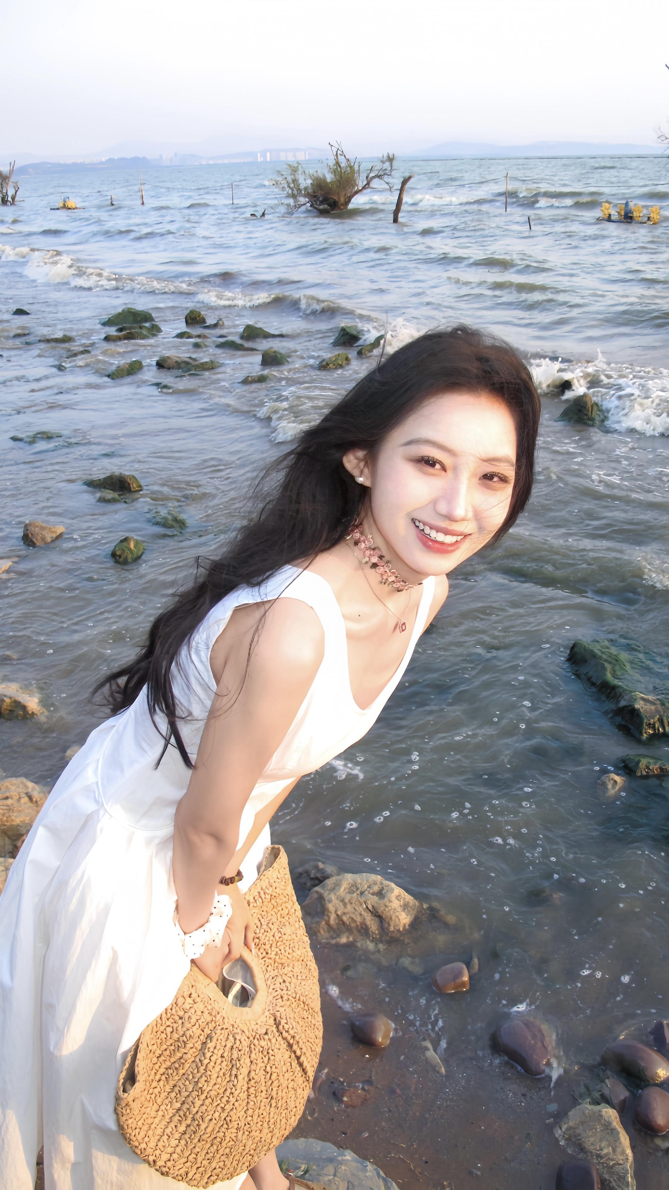 刺猬小姐 去做你觉得轻松开心的事情吧 人生那么长 祝你明媚自由 步履生花