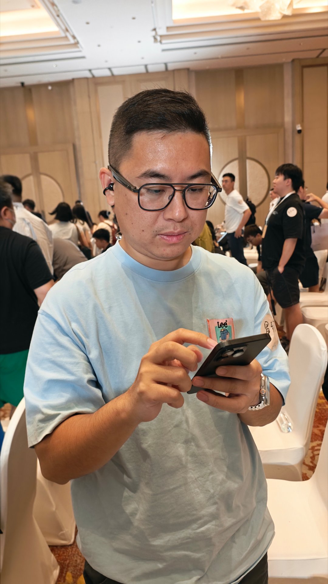 刚才直接问斌哥，L90的七座啥时候亮相。他们回答节奏在六座之后。然后七座的布局是