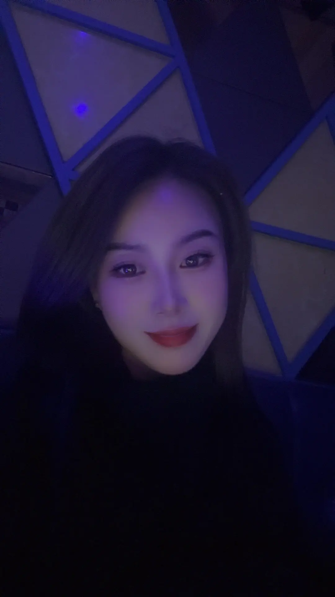不要记得我的不好，你要记得最初刚认识我的时候，那才是我，如果不动感情...