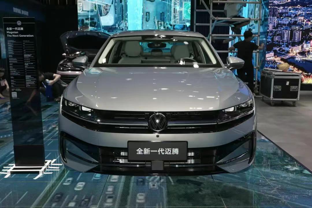 腾PHEV申报图曝光，蓝标加持+插混动力！
工信部最新申报目录“剧透”一汽大众新