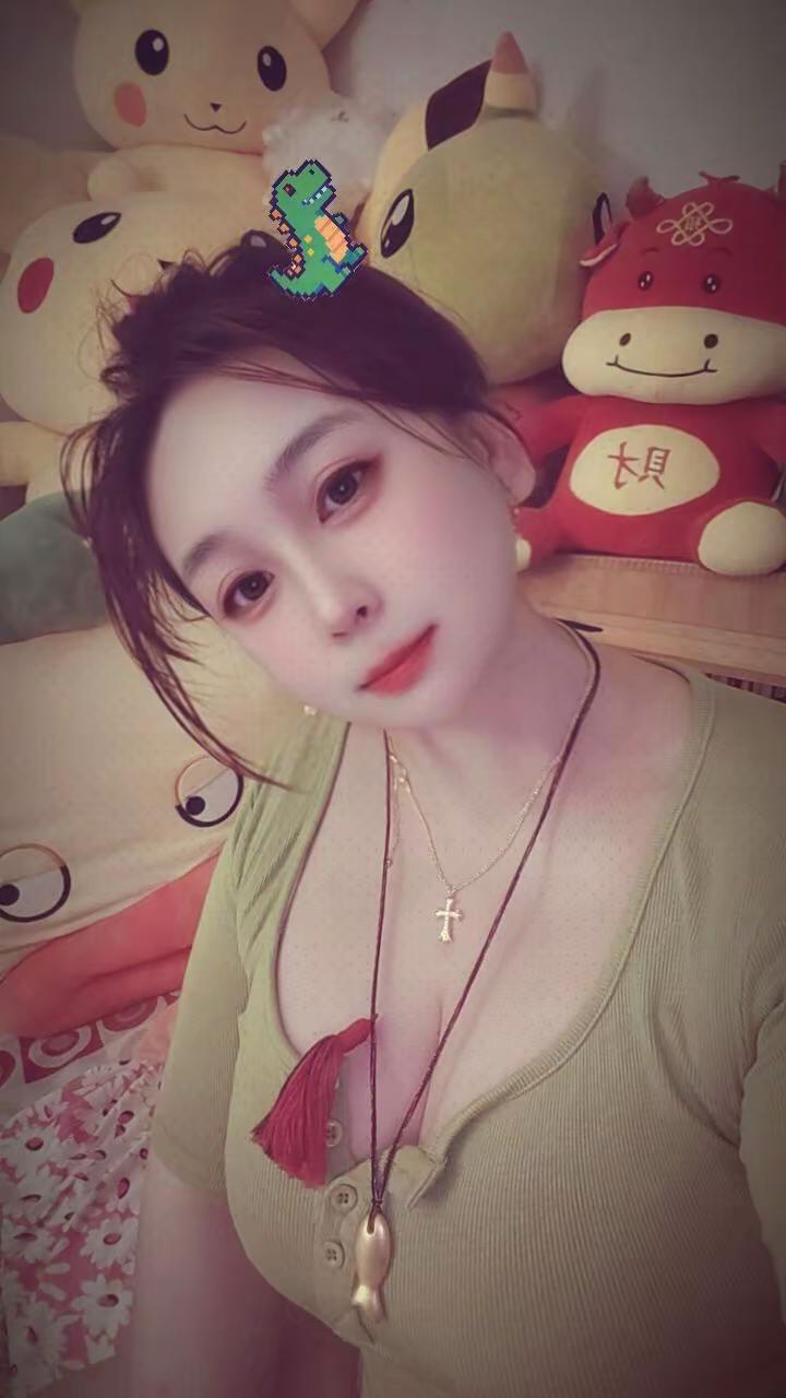 给爸妈做最爱吃的酱骨头炖青芸豆粉条玉米出锅喽🤪🤪很哇塞🤪🤪这就是幸福哦❤