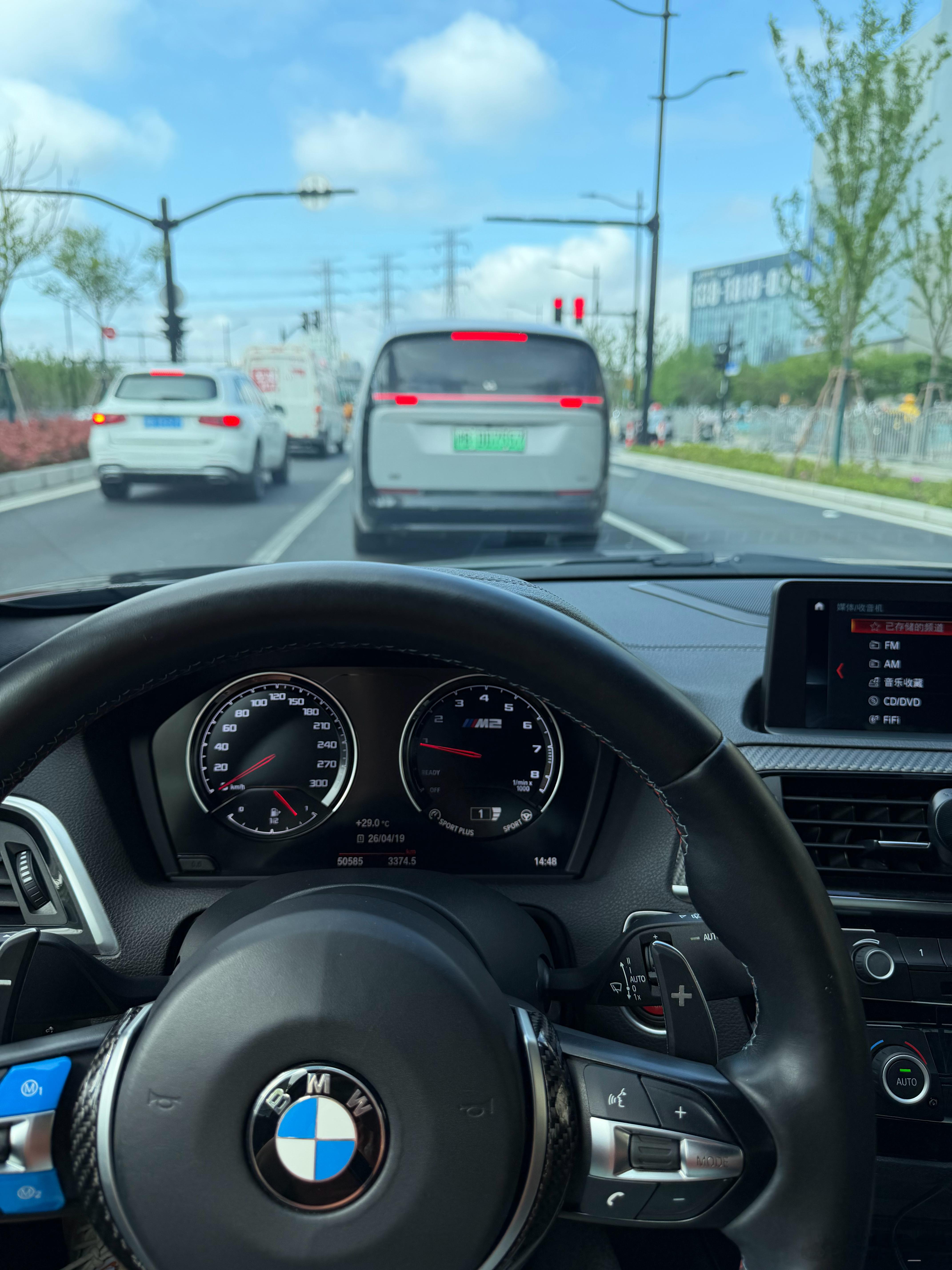 旧能源长时间不开，再一开情绪价值就能拉满。这机械仪表就问你耐不耐看吧。 