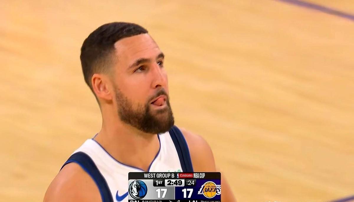 独行侠今天客场119比129输给了湖人。要说这场比赛，汤普森的表现真是让人头疼。