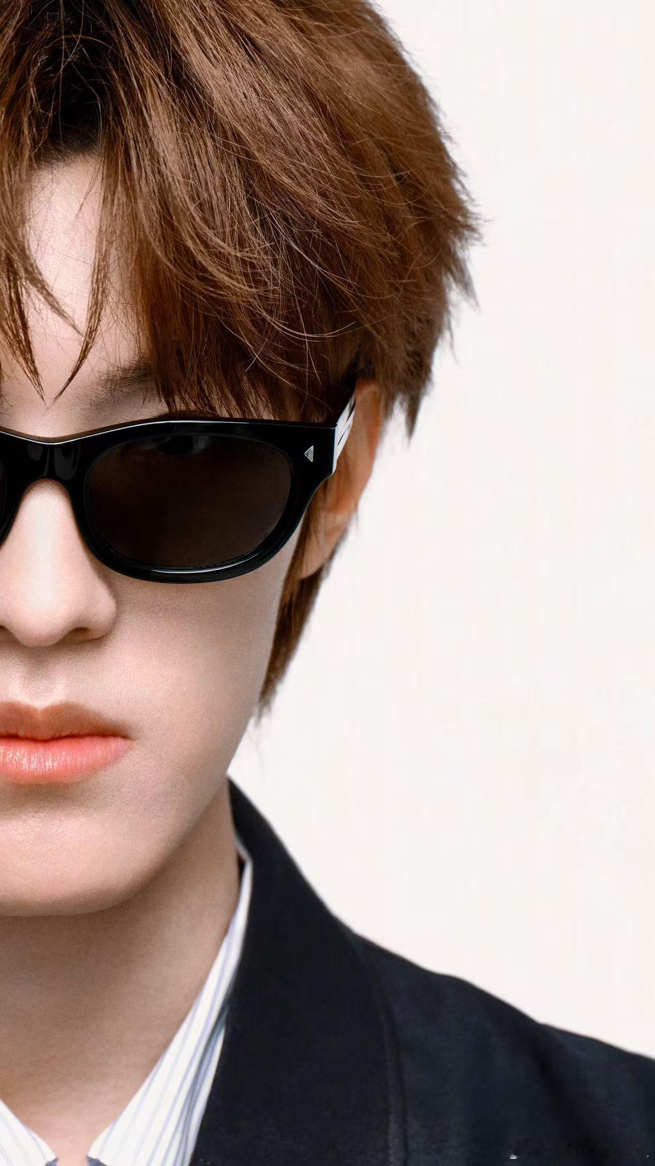 Prada总监点赞张泽禹微博prada总监点赞张泽禹 这种来自品牌高层的点赞真的