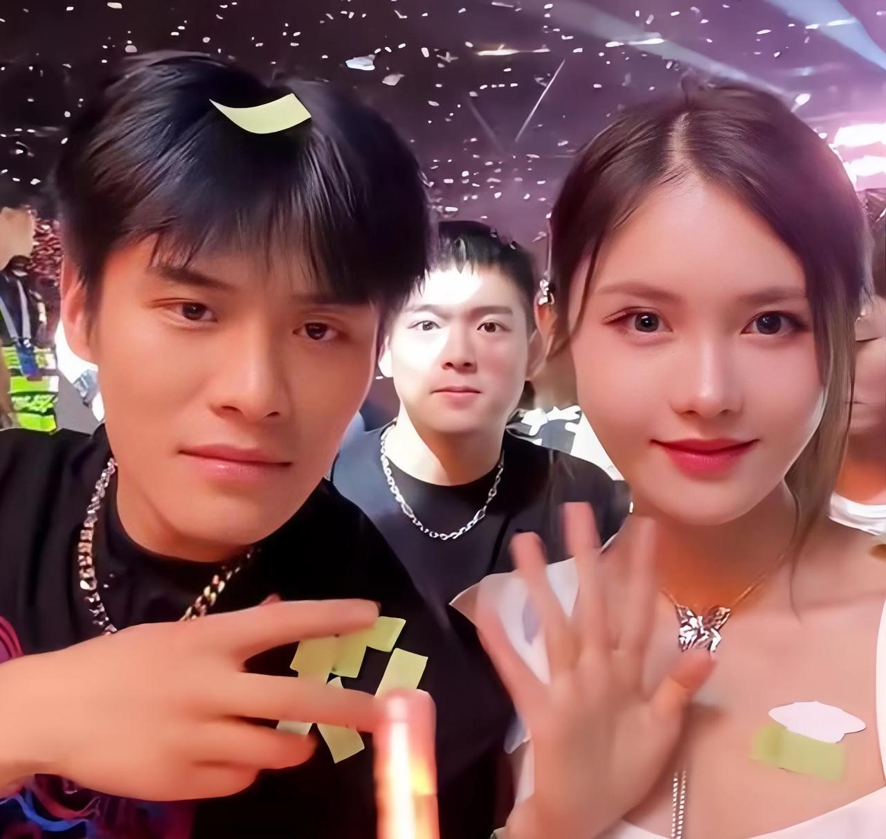 小杨嫂上辈子一定拯救了银河系，真正的人生赢家，不仅生得好嫁得也好！27岁的年龄，