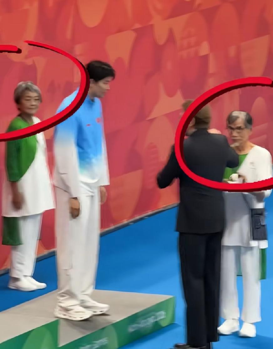 日本亚运会火出圈了，不仅是住的地方非常狭小，吃的也非常简陋，连亚运会的志愿者都是