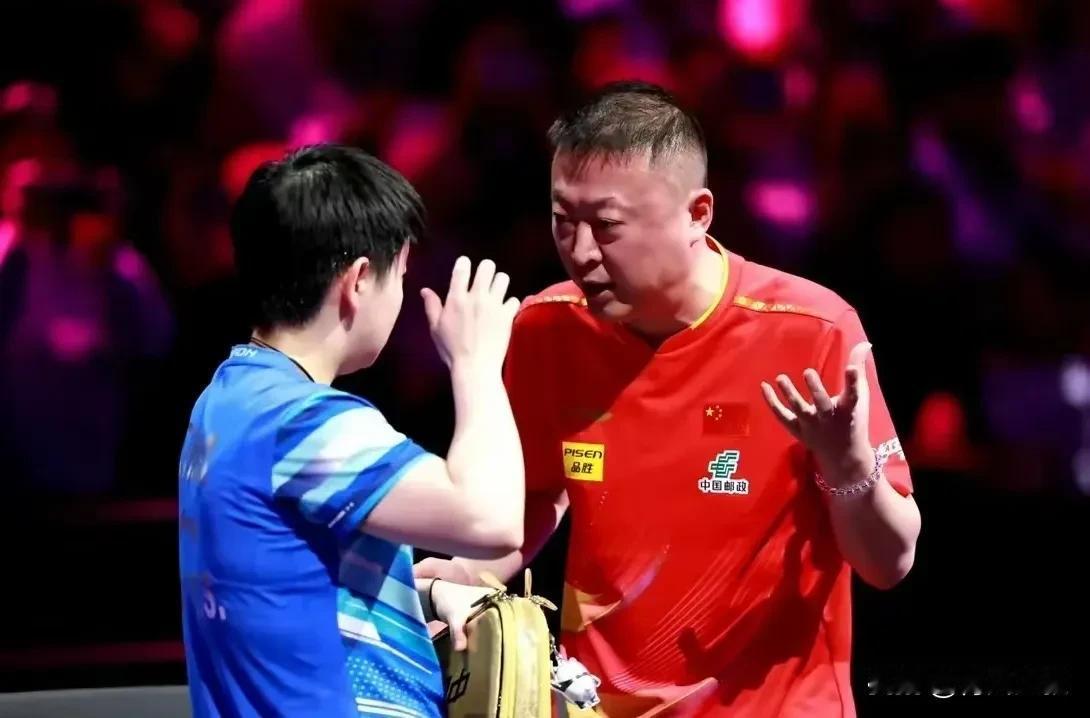 横滨大满贯，孙颖莎选择了马琳！
怪不得马琳这次这么高兴，
从出发开始，
这嘴角就