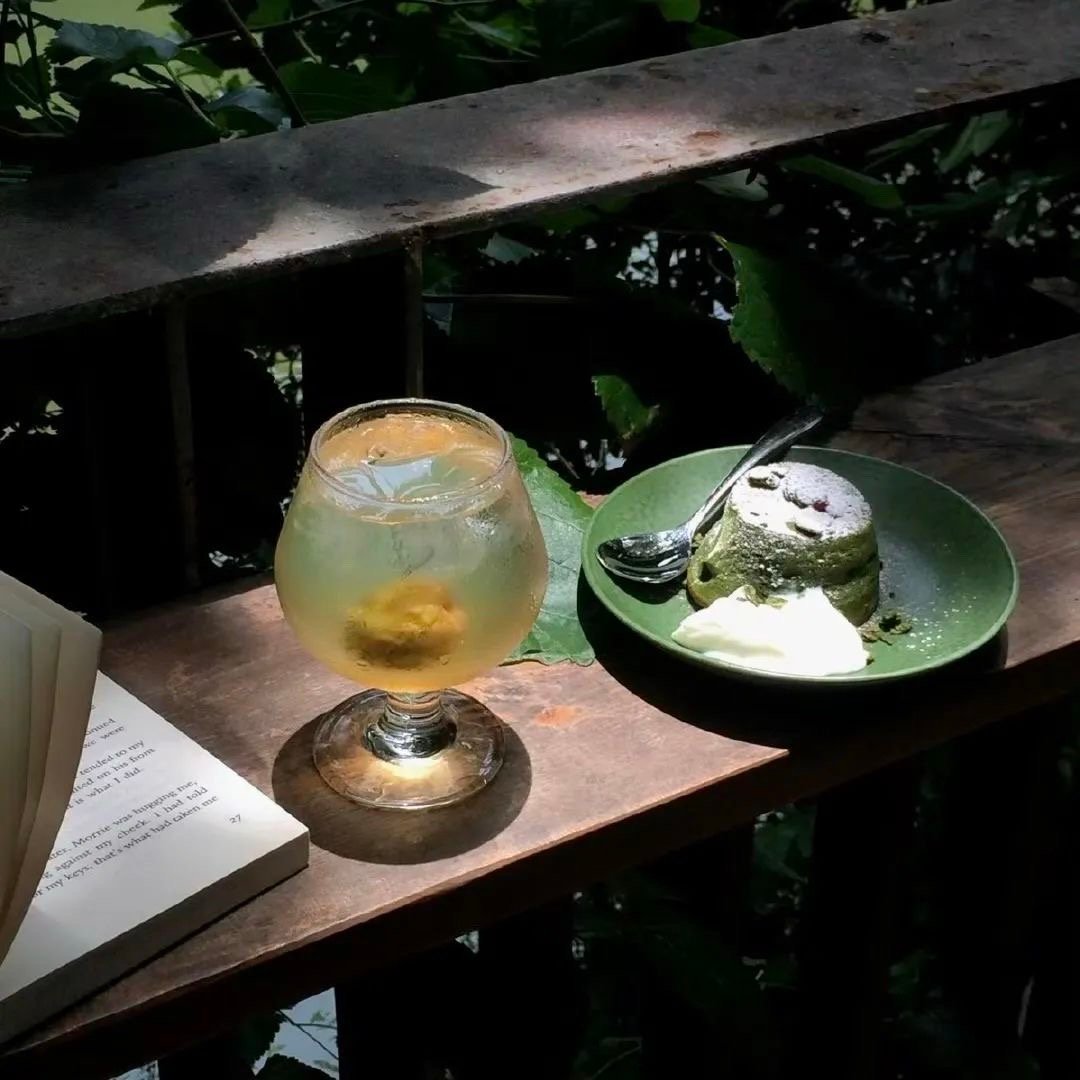 🏝️ 𝒔𝒎𝒊𝒍𝒆 年少曾许凌云志，终有通天那一日。 ​​​