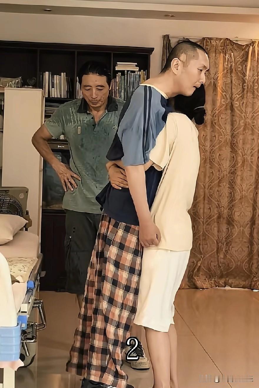 出于好奇，
我查了一下彭亚楼。
不查不知道，一查心凉半截。

从看刘宁近期更新的
