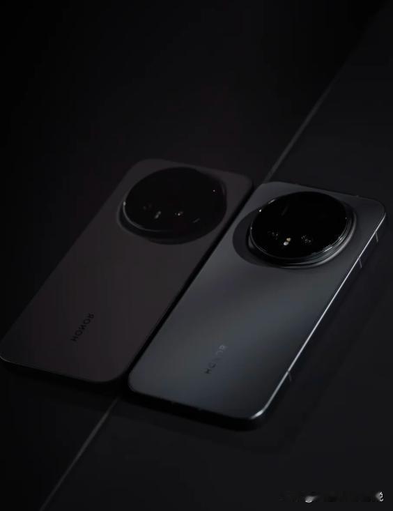 拿着荣耀Magic8肝了一下午《崩坏：星穹铁道》，画质全开，特效拉满。第五代骁龙