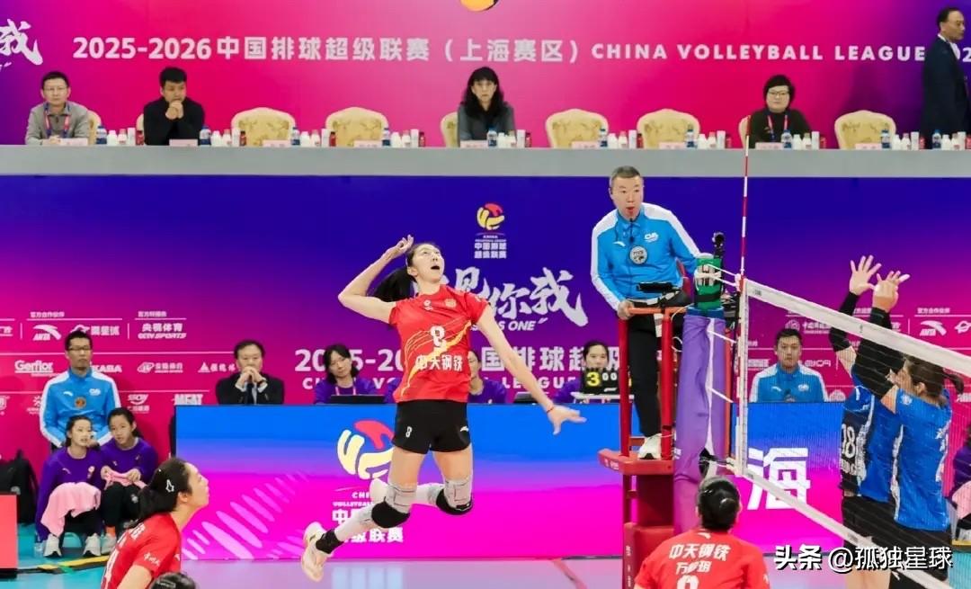 上海女排 3-0 江苏：蔡斌用 3 招，还是有点东西啊

上海女排回到上海主场，