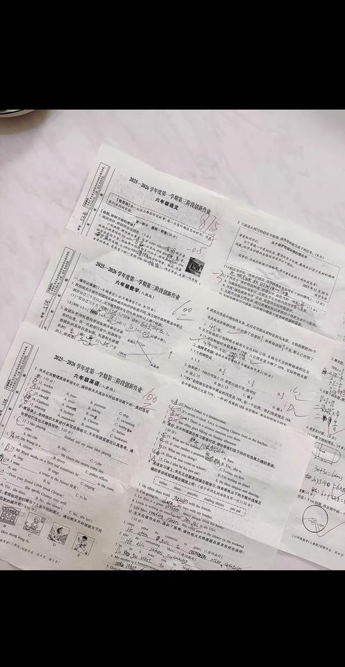 小升初的路上怎么会不焦虑呢？有那么一瞬间 突然就很心疼你 在姑姑的帮助下带着你进