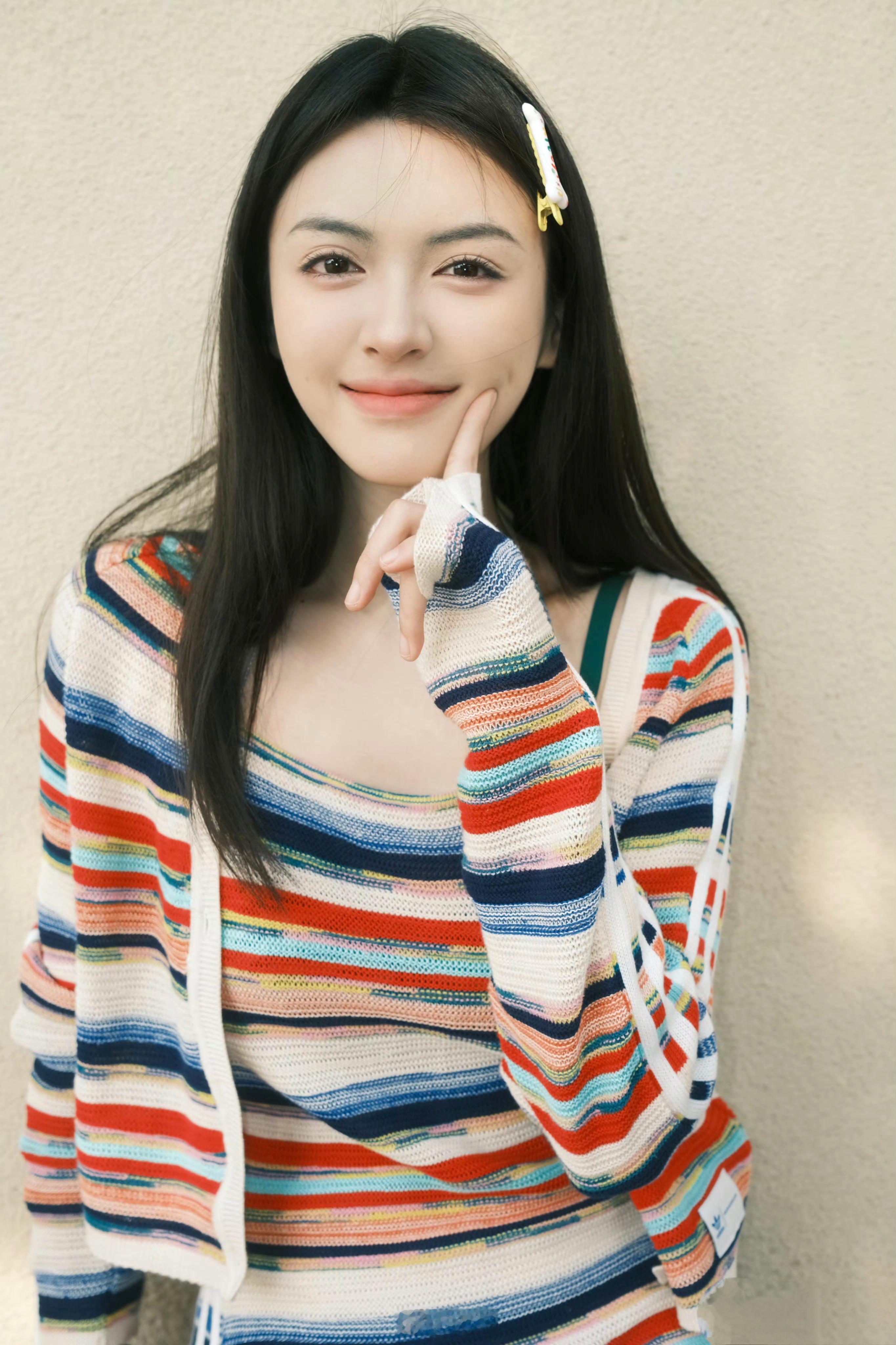 小姐姐的照片拍得很有意境 ​​​