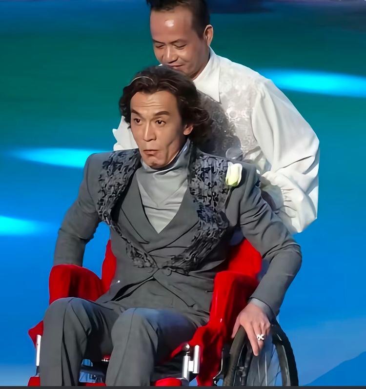 李咏生前在节目上的一幕