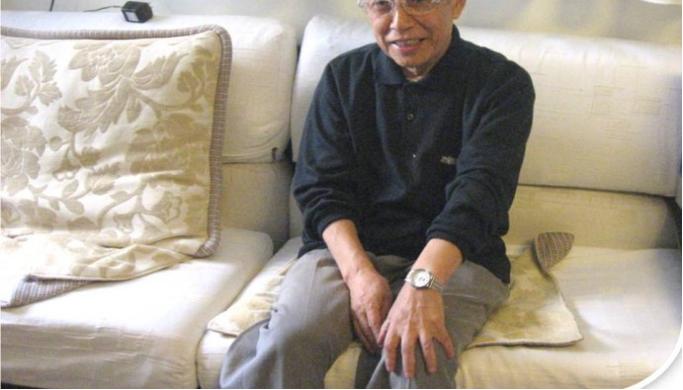 河南驻马店，58岁的老教授嫁女，亲戚无一人到场，却来了20个90后小伙，每桌18