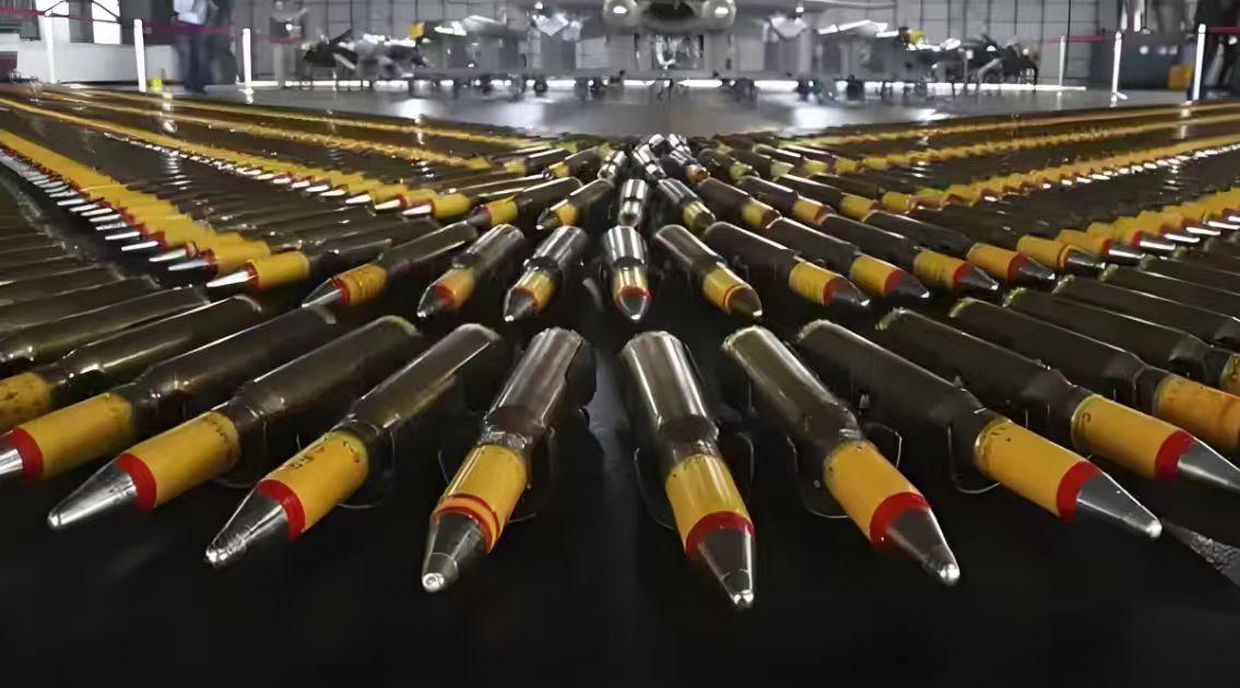 虽说中国是如今当之无愧的“世界工厂”，但这一美誉其实曾在几十年前属于美国。没有错