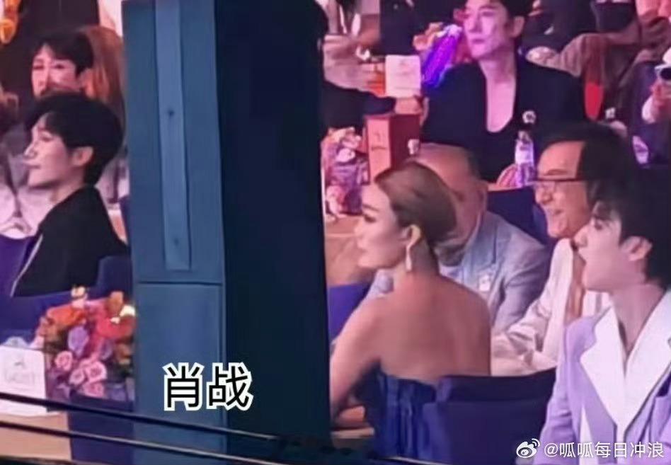 湾区升明月今晚湾区升明月肖战和成龙一个桌[送花花][送花花] ​​​