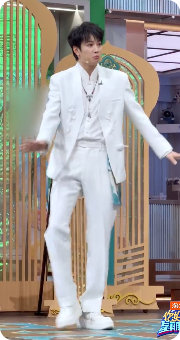 敖子逸[超话]敖子逸跳了青春修炼手册敖子逸白衣舞合集也太惊喜了！从《青春修炼手册