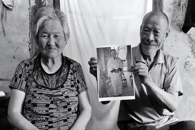 日本投降后，留在东北的12万日本女人，最终都哪去了？1944年，载满日本平民的大