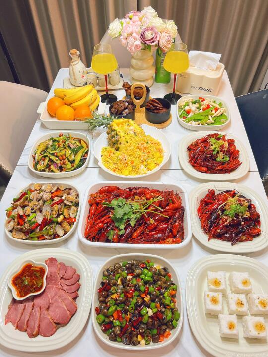 五一聚会餐单预热，今天吃龙虾啦