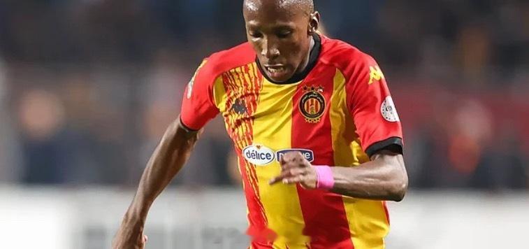 搬运足球情报，给足球爱好者们提供帮助费哈VS哈森姆1哈森姆的主力前锋埃利亚斯-莫