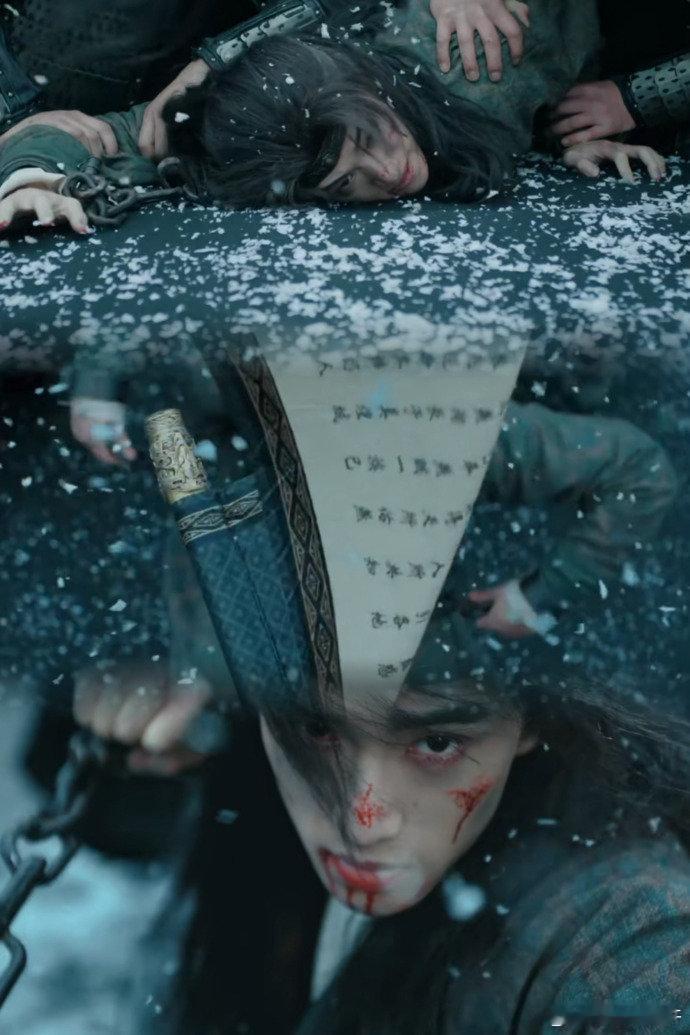 燕洵九幽台全家惨死张康乐这段真的演得太戳人了，被按在地上时那种无力、不甘又撕心裂